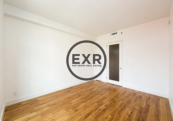 Rented by EXR | media 40