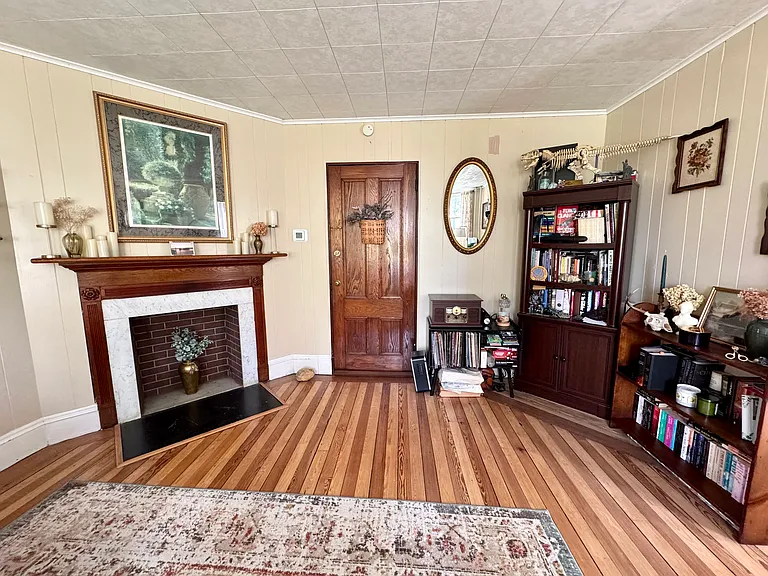 stunning hardwood floors throughout