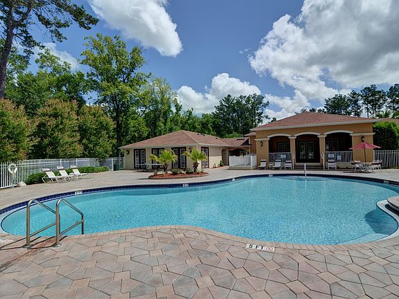 Tropical Pool
