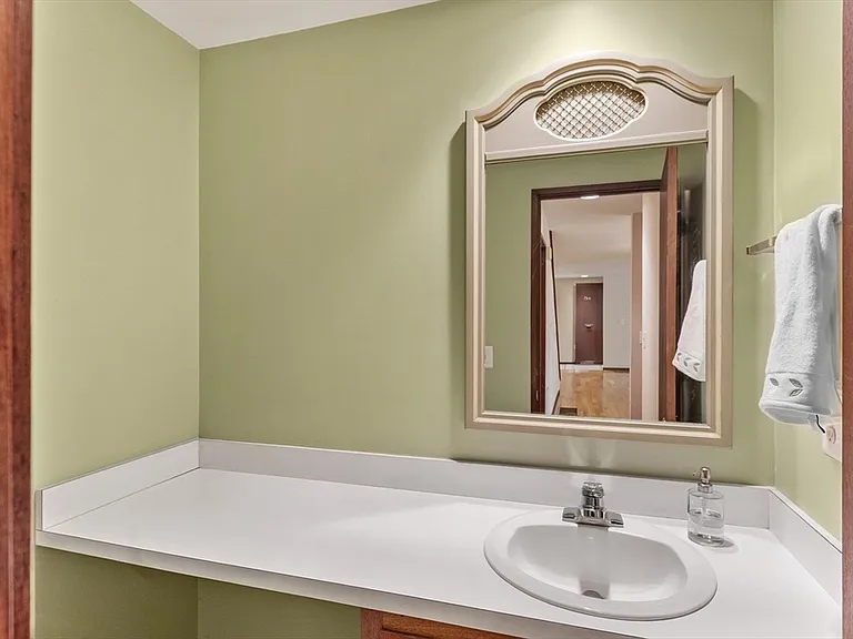 445 Old Stone Brk #445 — Photo 3