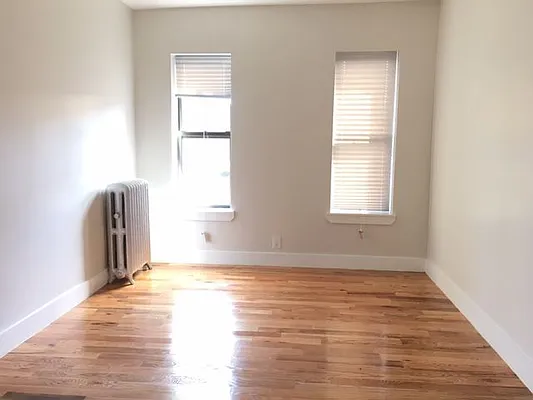 Rented by Lang Realty LLC | media 9