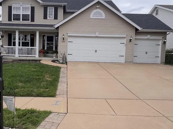 350 Hunters Heights Dr, Eureka, MO 63025