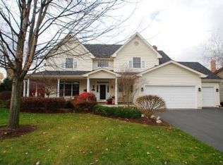 80 Westhaven Cir, Geneva, IL 60134