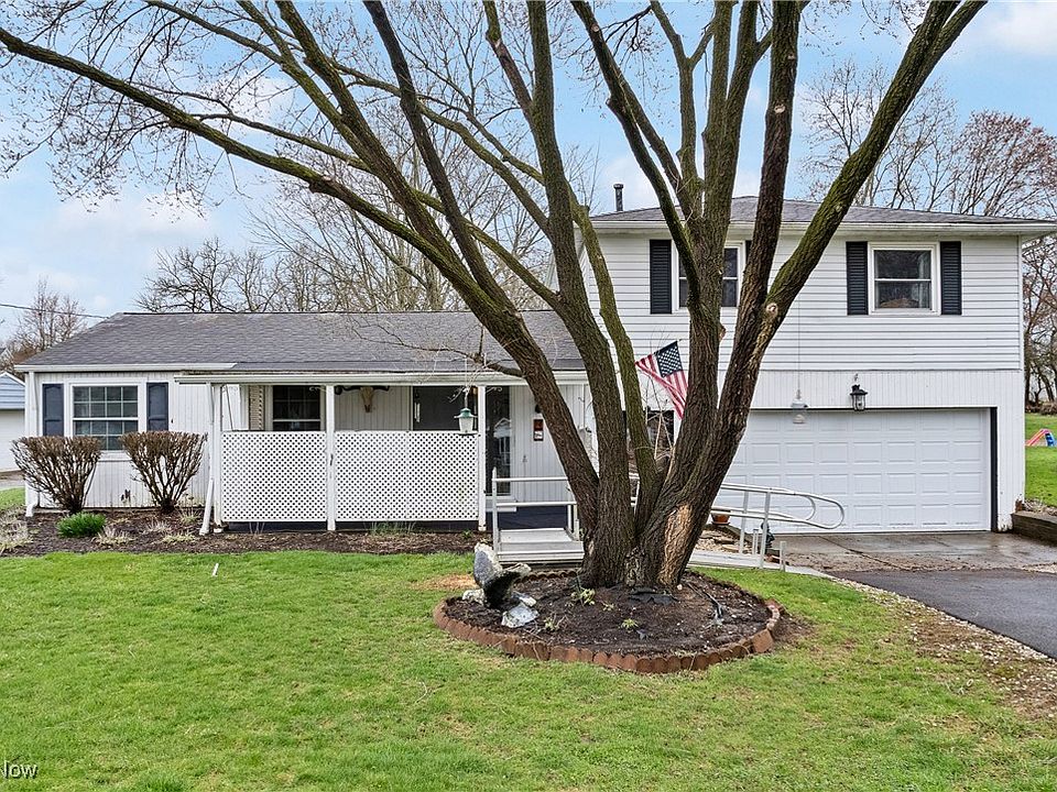 1st image of 2086 Vincent Dr
