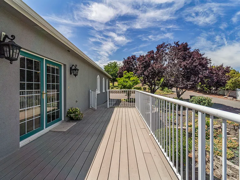 4949 Rau Ln — Photo 38