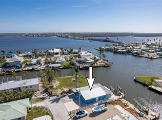 2555 Cay Cv, Matlacha, FL 33993