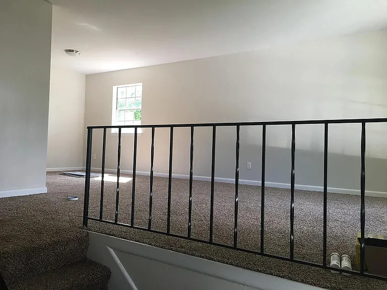 3002 Seminole Dr — Photo 6