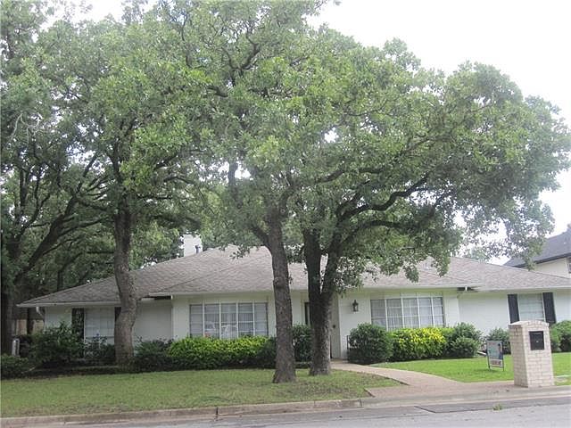 1st image of 414 Washington Dr