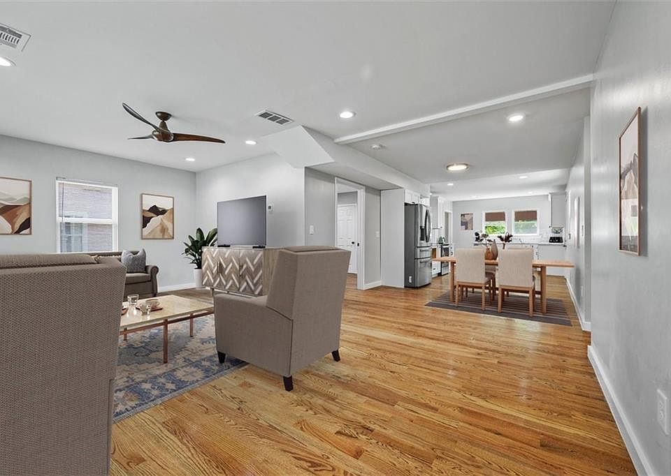 1st image of 419 Sargent Dr SE