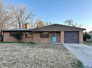 806 S Heights Dr, Roswell, NM 88203