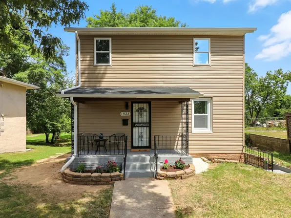 1922 Campbell Dr, Suitland, MD 20746