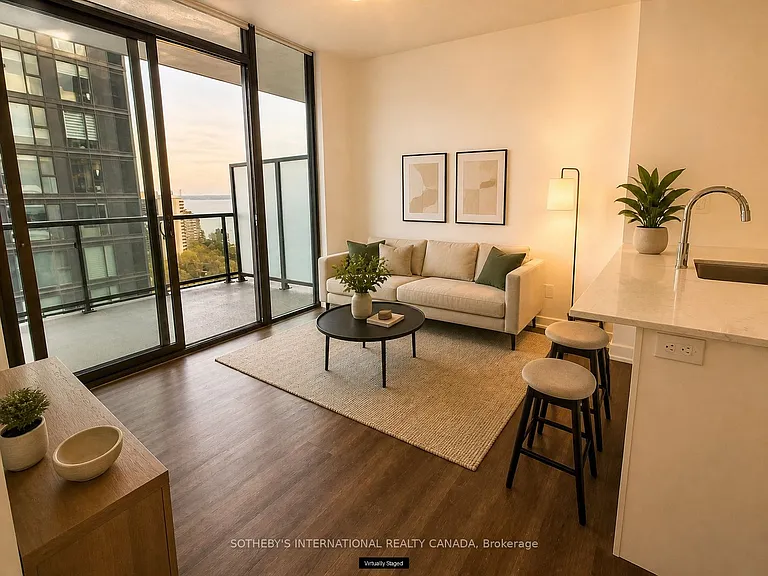 2075 Lakeshore Rd #1303 — Photo 2