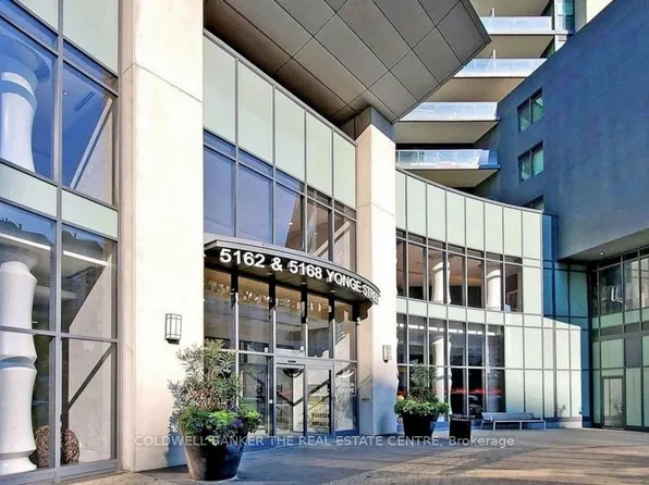 5162 Yonge St W, Toronto, ON