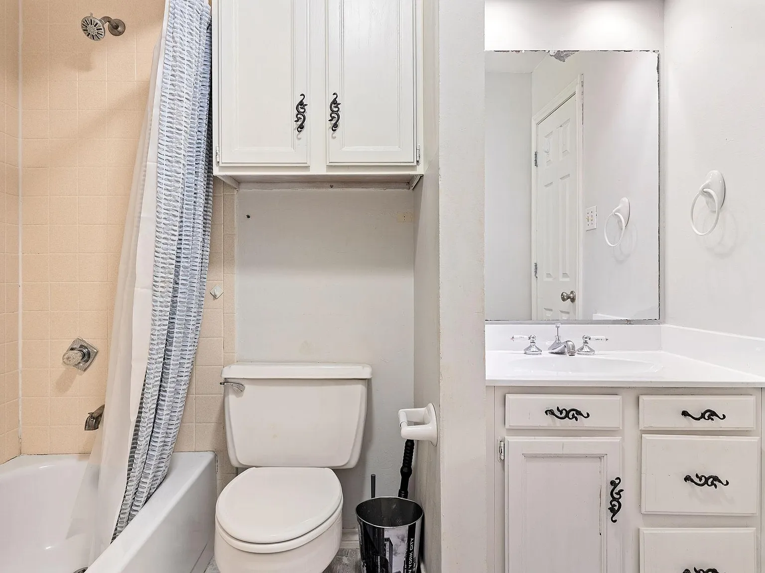 3 bed, 1579 sqft, $2,495 — Photo 3