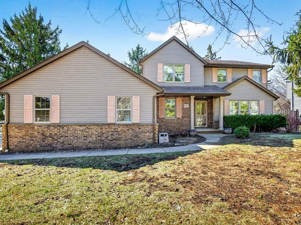 951 E Foxmoor Ln, Appleton, WI 54911