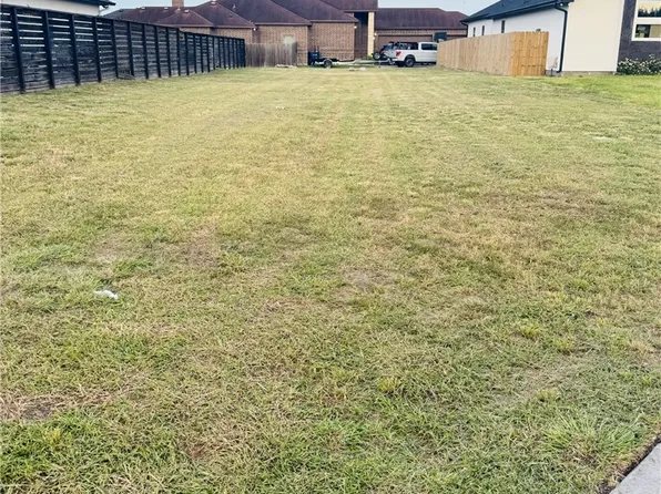 6610 Brockhampton St, Corpus Christi, TX 78414