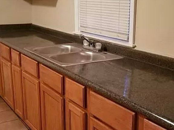 5th image of 2765 Walnut Rd