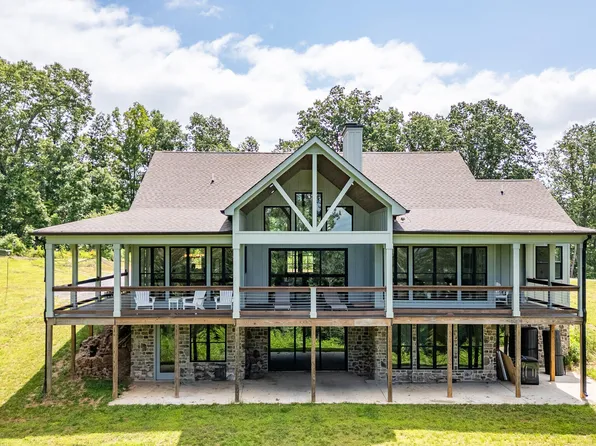 4384 Round Pond Rd, La Fayette, GA 30728