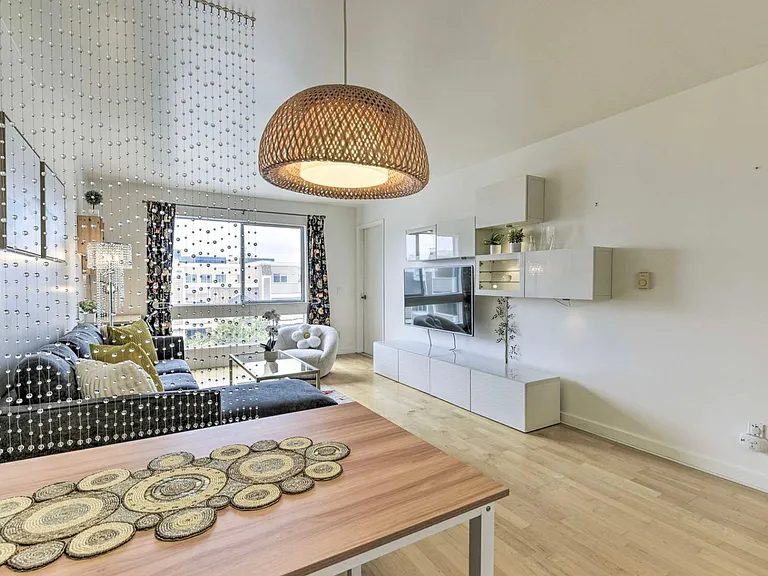 6400 Christie Ave #5401 — Photo 30