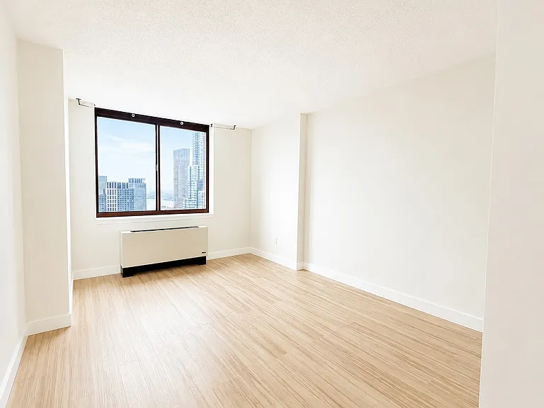 4-74 48th Ave #30J — Photo 3