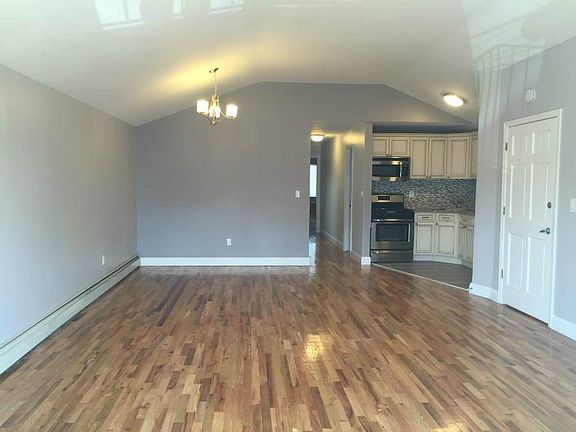 2nd image of 1117 E 95th St #2