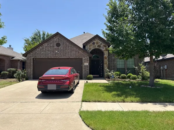 511 Trailblazer Rd, Forney, TX 75126