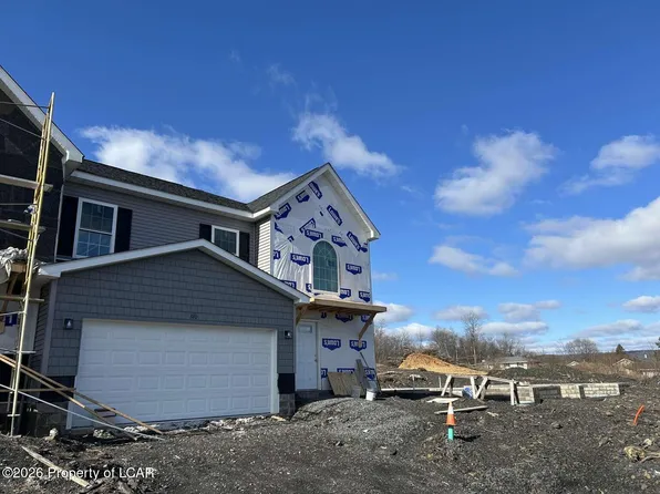 370 Colonels Rd, Wilkes Barre, PA 18706