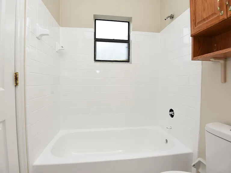 5462 Bracken Ct — Photo 17