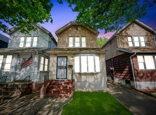 9417 96th St, Ozone Park, NY 11416