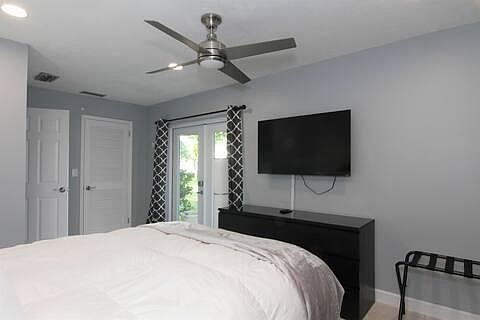 5th image of 5422 Inverness Dr #2