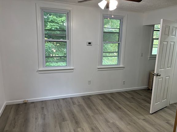 4th image of 1227 Sussex Tpke APT 3