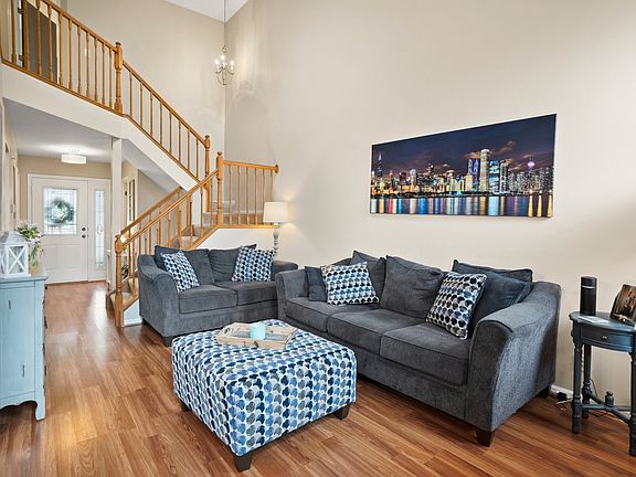 2nd image of 207 W Hamilton Dr