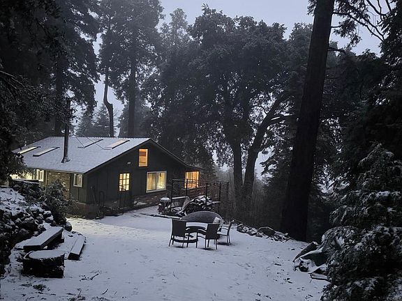 4th image of 22136 Crestline Rd