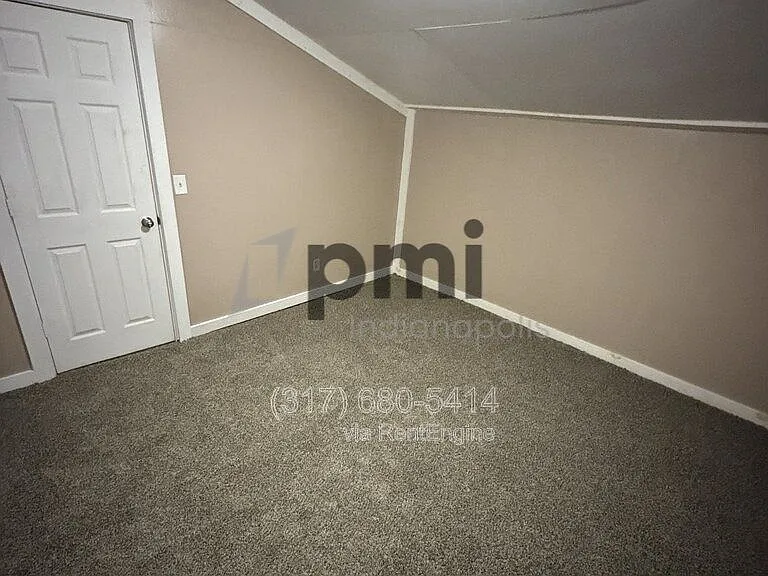 1023 E 8th St #3 — Photo 21