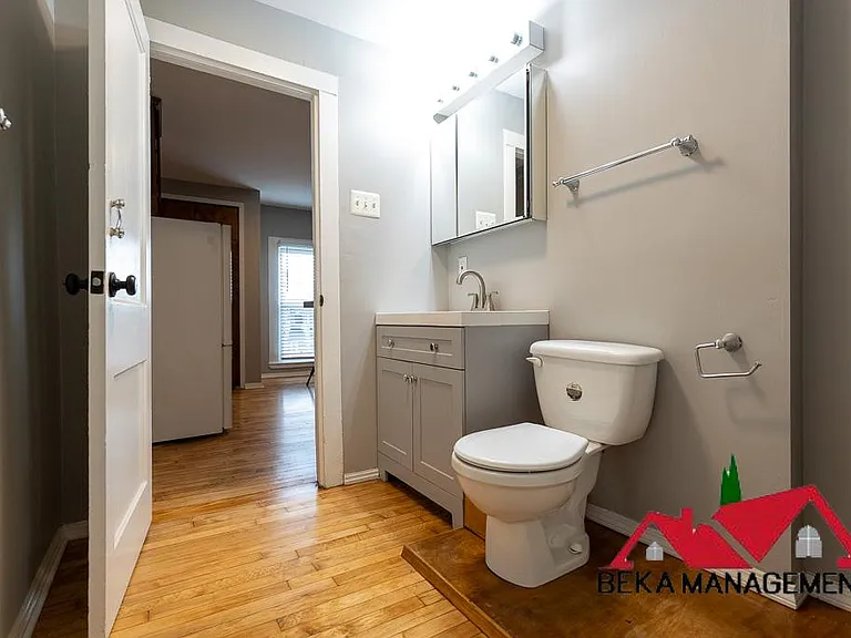 941 Starkweather St #5 — Photo 11