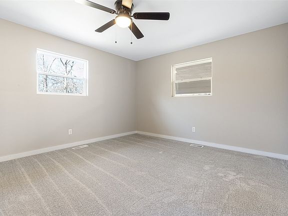 3rd image of 8 Tenbury Ln