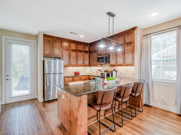 3614 Boettcher Dr #802, Huntsville, TX 77340