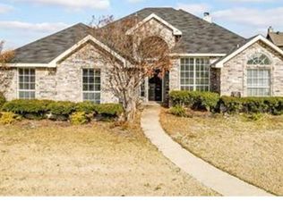 500 Willow Ln, Forney, TX 75126