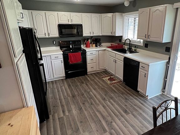 5th image of 1909 Teal Dr