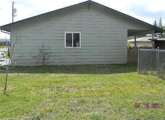 2nd image of 1114 McNamara Ave