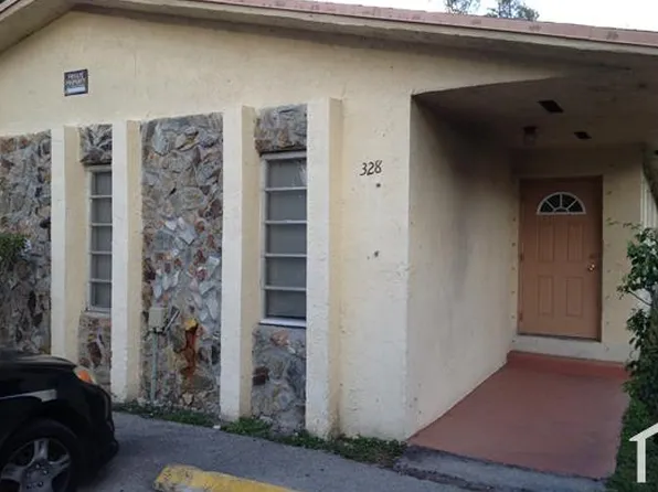 326 N 61st Ter #326, Hollywood, FL 33024