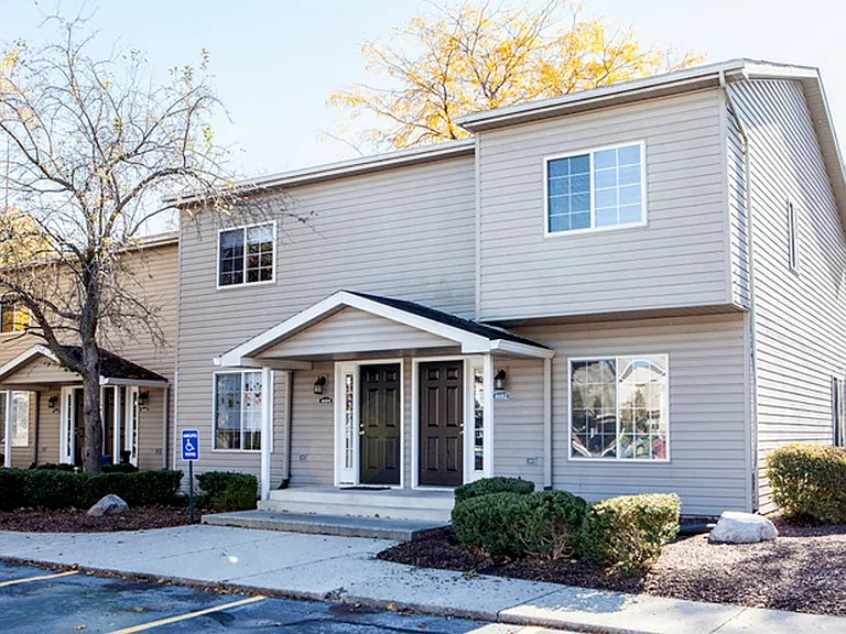 Eagle Landing Apartment Homes — Photo 19
