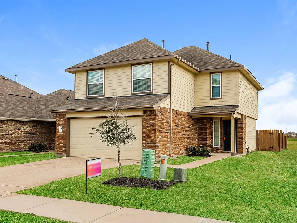 24239 Treviso Gardens Dr