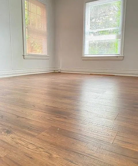 934 11th Ave — Photo 28