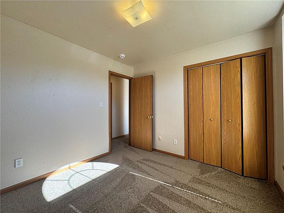 3rd image of 1952 S Powahatan Ct
