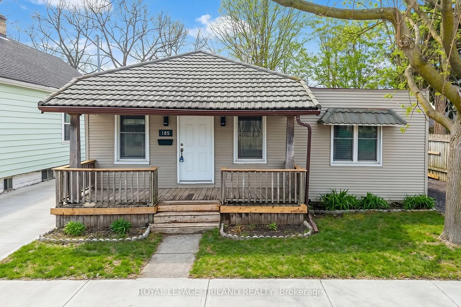 185 Maitland St photo 1