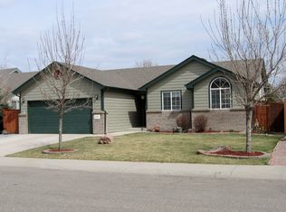 370 Lavastone Ave, Loveland, CO 80537