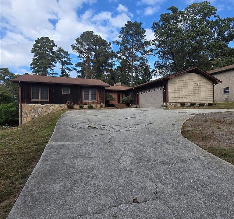1st image of 2504 Amalfi Dr