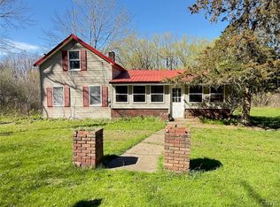 328 Ouderkirk Rd, Pulaski, NY 13142