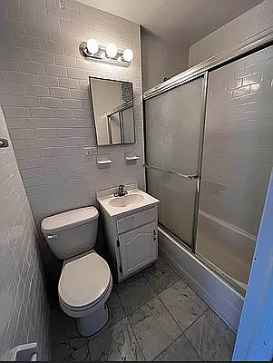 2nd image of 355 E 73rd St APT 3D